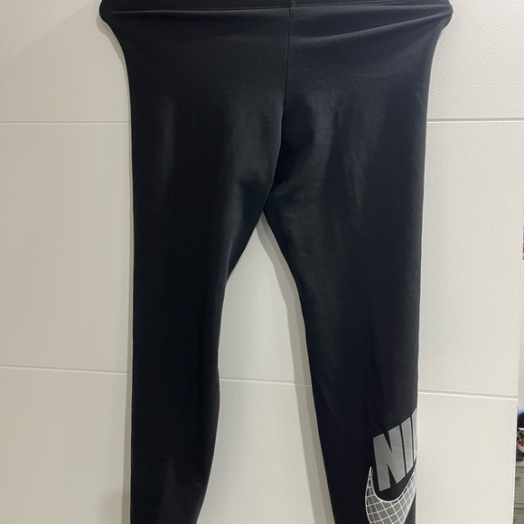 Nike Leggings in black size M No tags never use - Picture 3 of 4